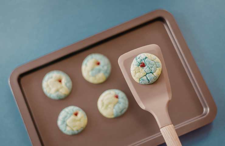 biscotti nella teglia da forno