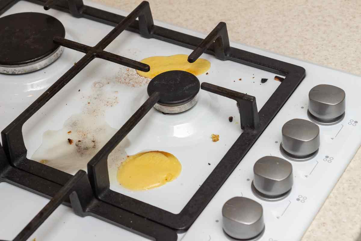 griglie piano cottura sporche