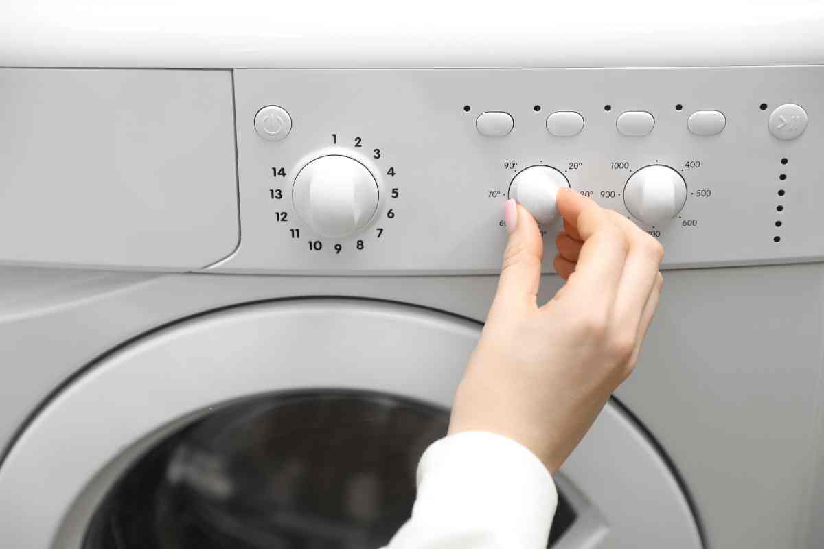 serie di tasti sulla lavatrice